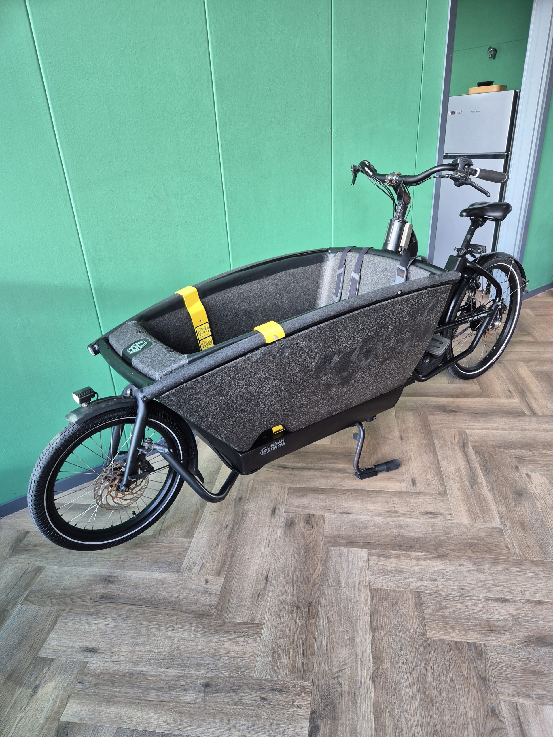 Urban Arrow Cargo Line Bakfiets 4000km! Inclusief regenhuif en bezorging - Image 2