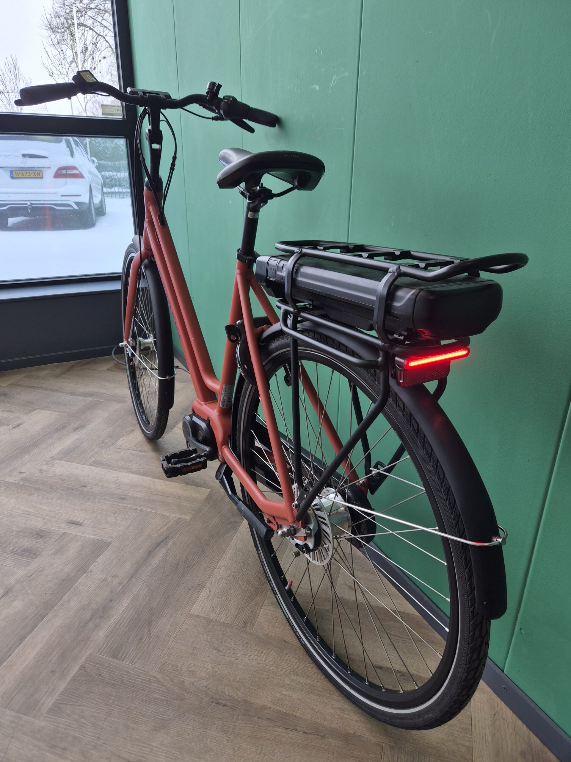 Batavus Fonk E-Go plus 2022 Unisex 396 wh. Prachtfiets - Image 5