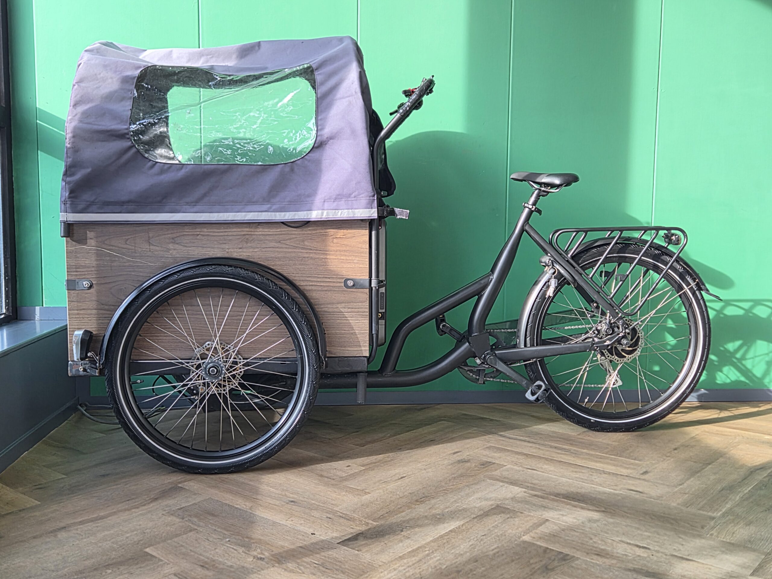 Oer Nederlandse electrische bakfiets met 474wH accu, deze wil je gewoon. - Image 2