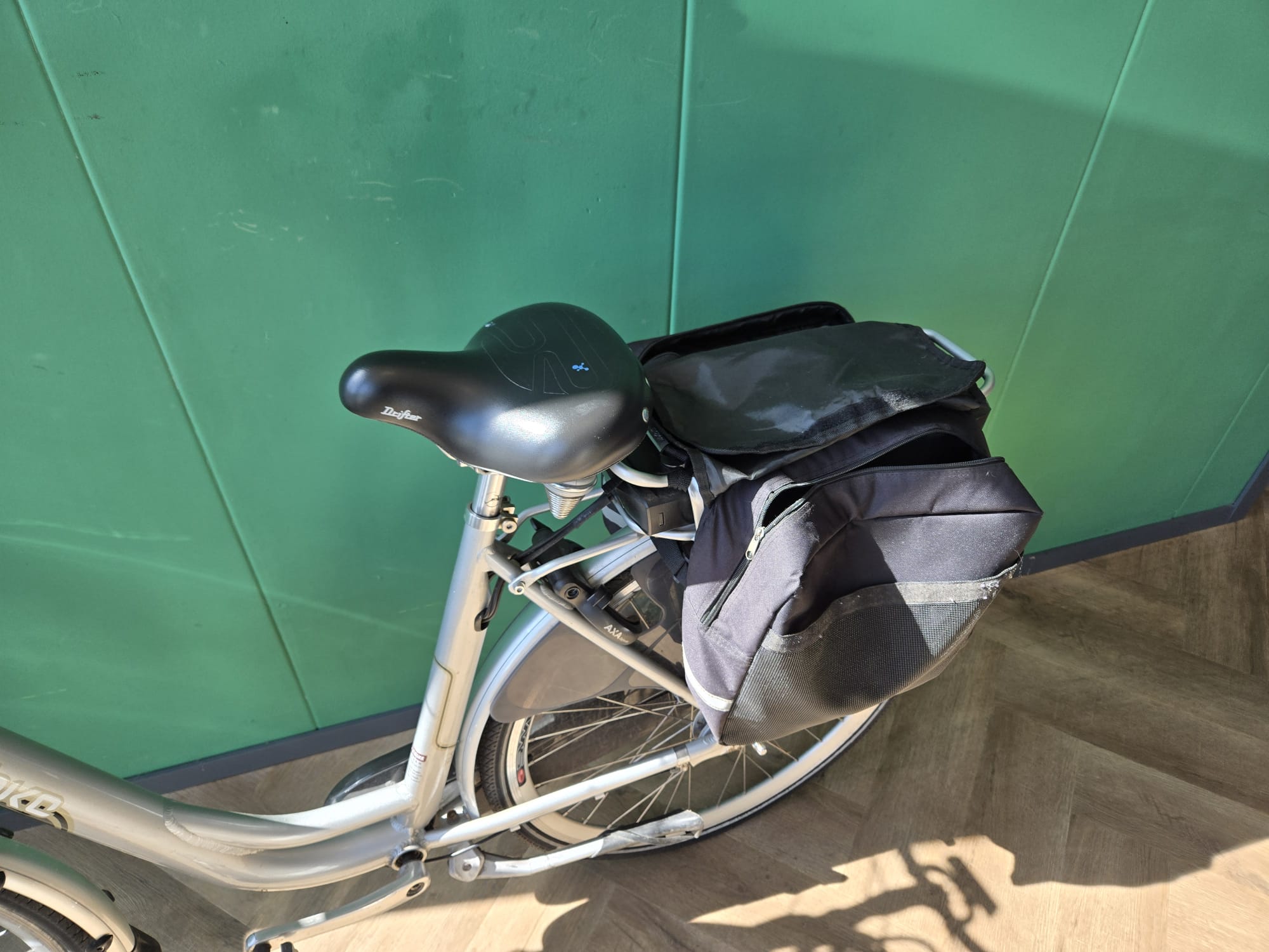 Pro-Ebike met slechts 3300 km, lage instap en gratis thuisbezorgd - Image 11