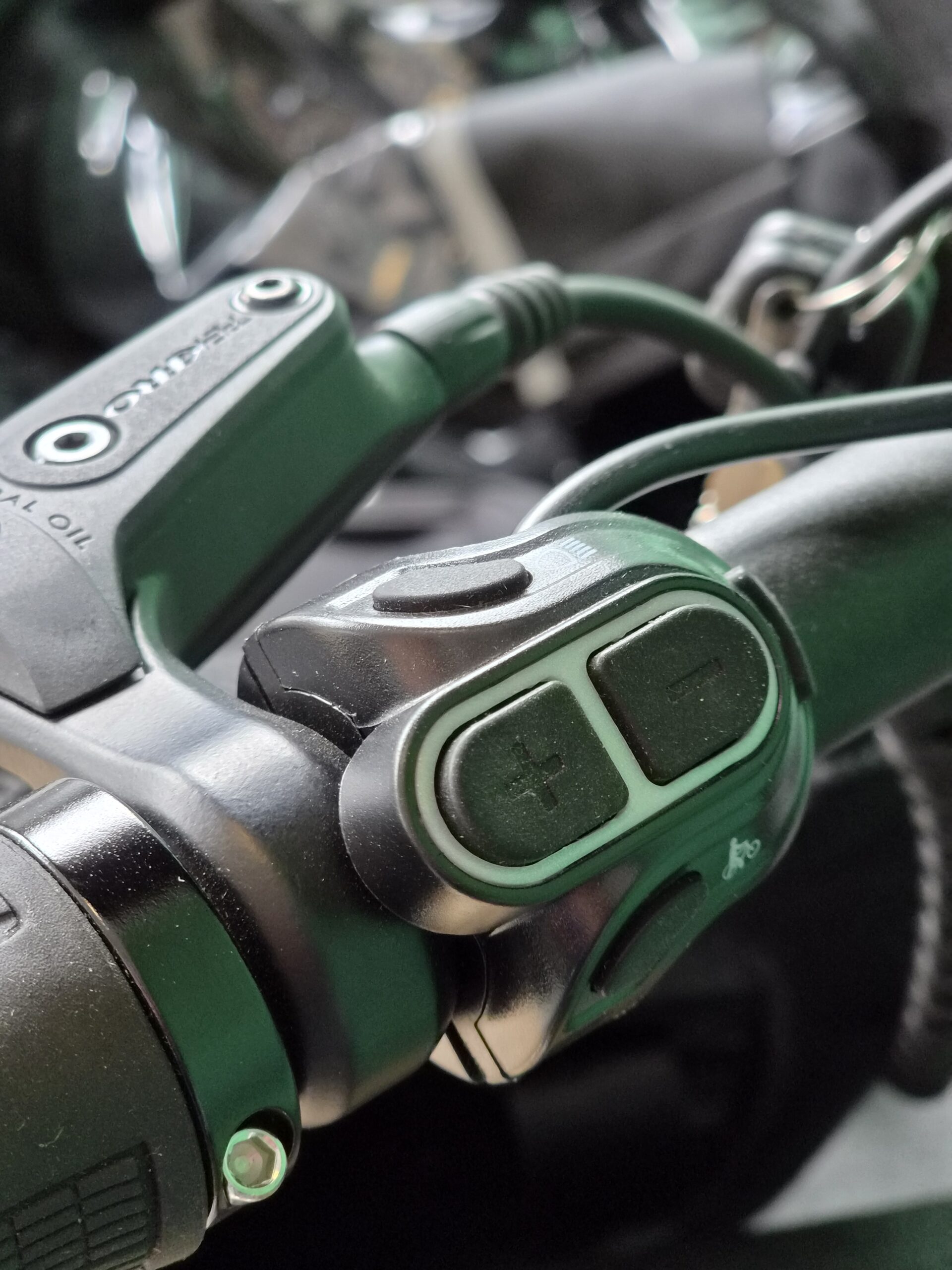 Nagelnieuwe Keewee electrische bakfiets (68 km op de klok), deze wil je! Gratis thuisbezorgd. - Image 5